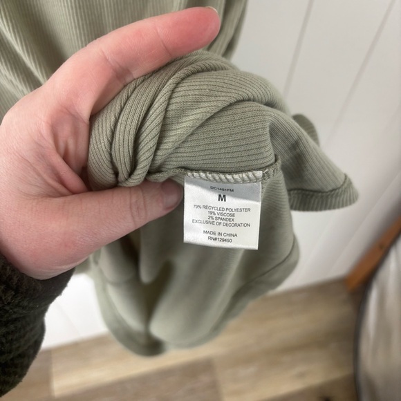 ECOTHREADS Sage Ribbed Flutter Sleeve Shirt Dress Boho Sage Medium - Picture 4 of 7